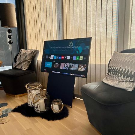 Attraktiv & Smart Funkishytte Pa Nes Strandhager. Årnes Exterior foto